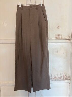 Urban Outfitters Women's Wide-Leg Trousers in Brown